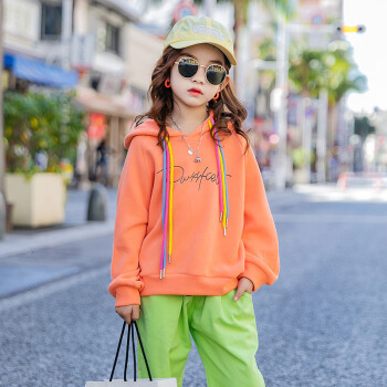 女の子の服の2020新型の年齢は韩国版の潮の大きい子供服の洋风が流行しています。